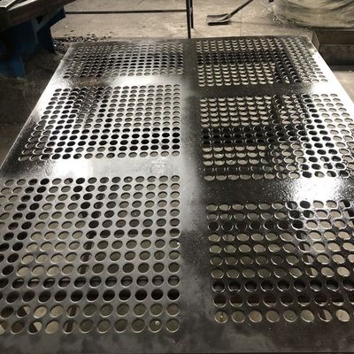 ASTM SS304H SSの鋼板3mm冷間圧延された円形の穴パンチ シートAISI
