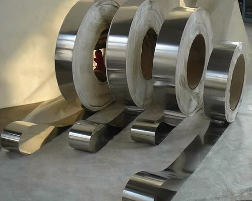 SUS302 8Kのエレベーターのための明るい表面のステンレス鋼のストリップのコイルの装飾的な金属50.0mm